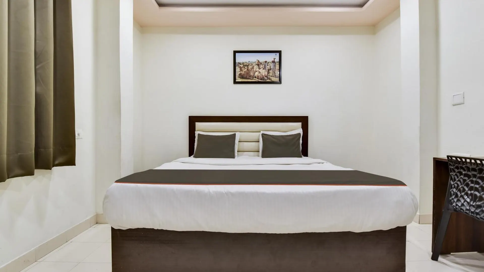 Super Hotel O Ratnam Palace Udaipur